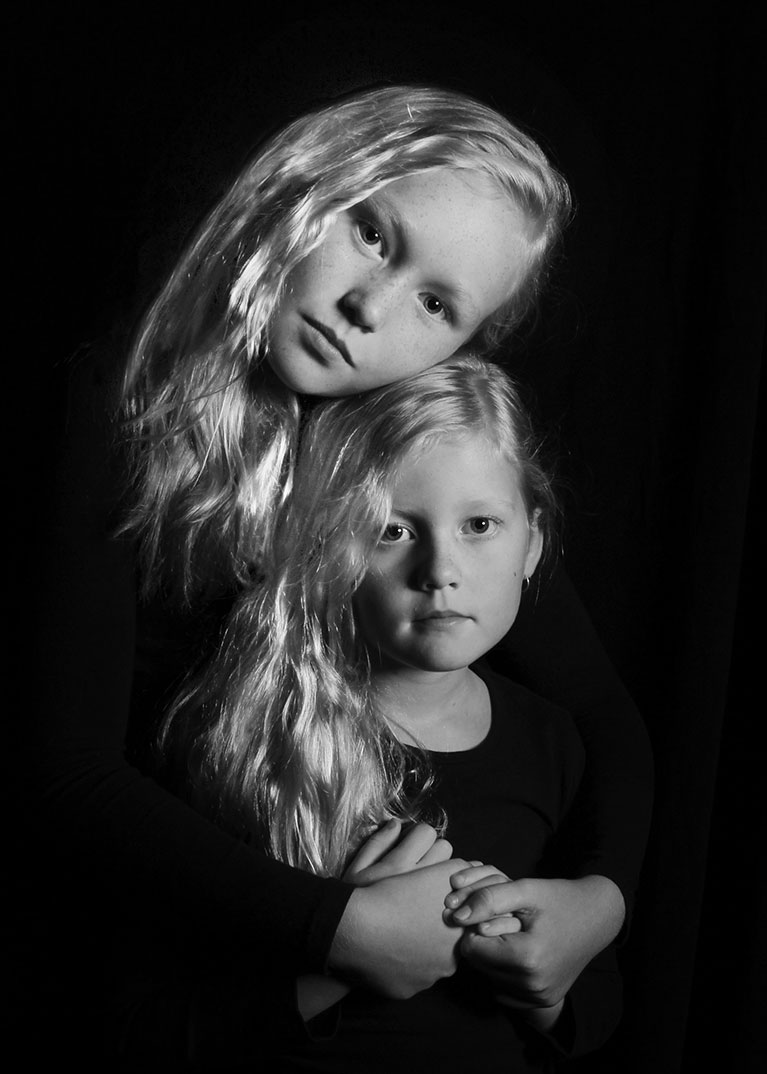 Help your school fundraising by booking into our fine art studio portraits sessions at Lauren Daniels Photography.